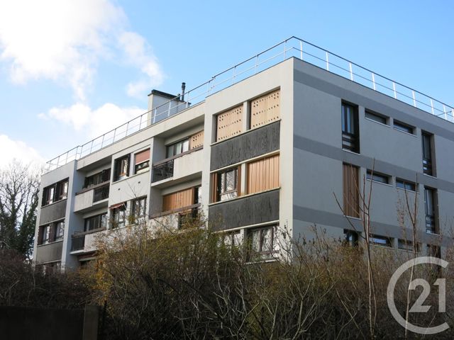 Appartement F2 à louer ST MAUR DES FOSSES