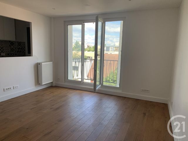 Appartement F1 à louer ST MAUR DES FOSSES