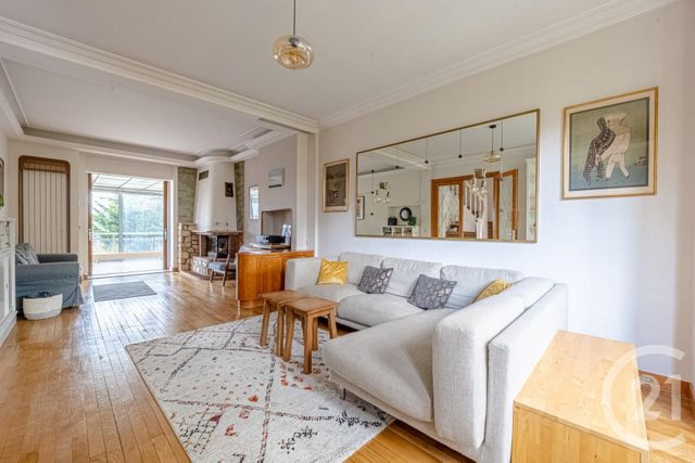 maison à vendre - 10 pièces - 205.7 m2 - ST MAUR DES FOSSES - 94 - ILE-DE-FRANCE - Century 21 Adamville