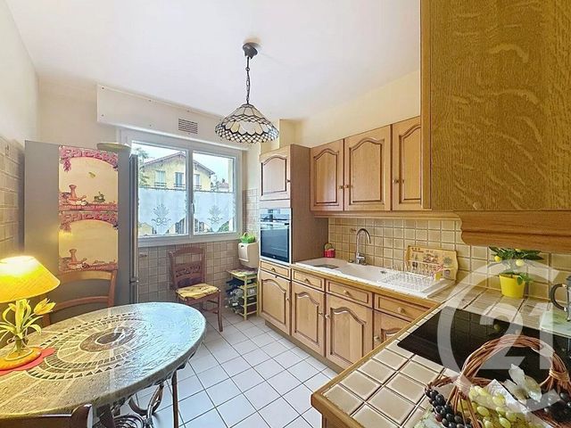 Appartement F5 à vendre - 5 pièces - 97.01 m2 - ST MAUR DES FOSSES - 94 - ILE-DE-FRANCE - Century 21 Adamville